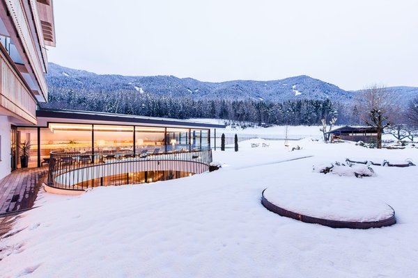 Foto esterno in inverno Petrus