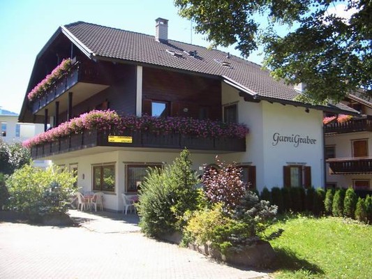 Photo exteriors Garni (B&B) + Apartments Graber