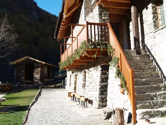 Foto esterno B&B + Appartamenti Nuit à Pleiney