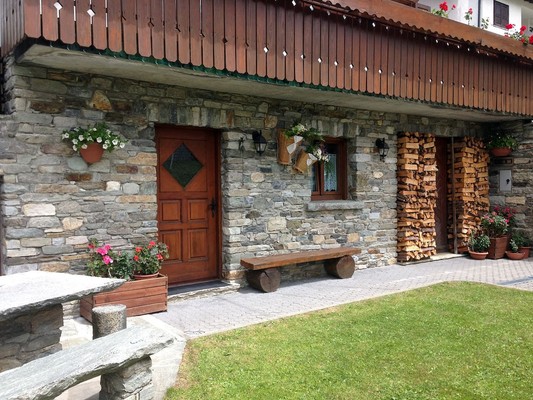 Foto Außenansicht Ferienwohnung Edelweiss