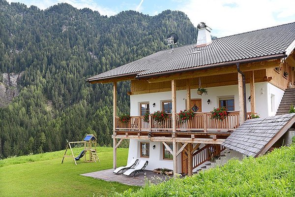 Foto Außenansicht im Sommer Costahof