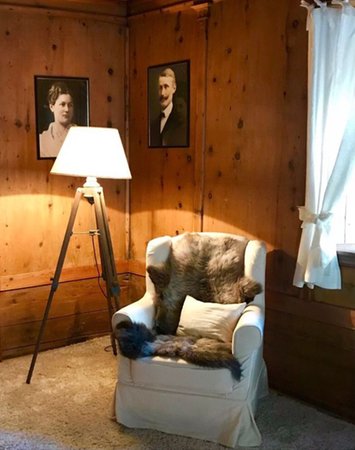 Foto di alcuni dettagli Villa Mozart