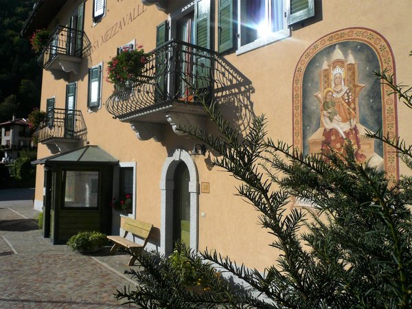 Sommer Präsentationsbild Ferienwohnungen Casa Mezzavalle