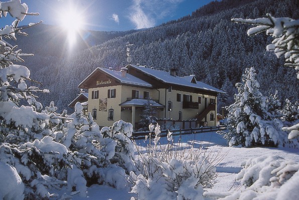 Foto Außenansicht Rosengarden Alpine Residence
