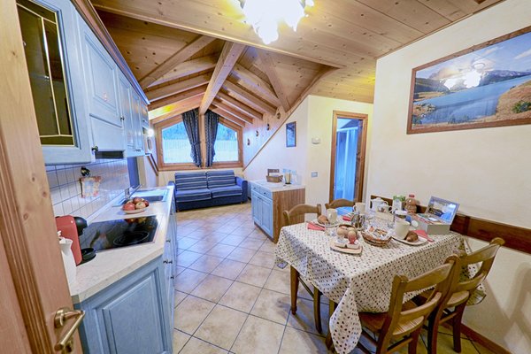 La zona giorno Rosengarden Alpine Residence