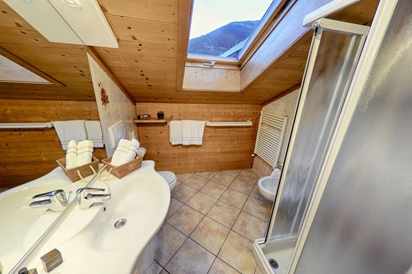 Foto del bagno Rosengarden Alpine Residence