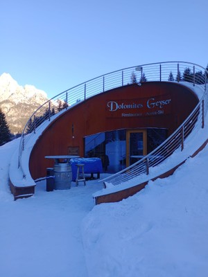 Photo exteriors Dolomites Geyser Restaurant Après Ski