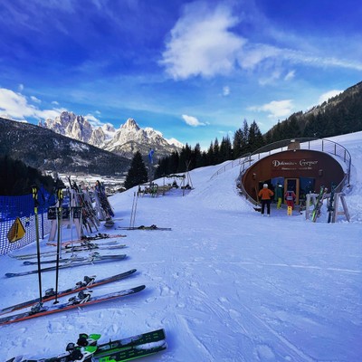 Foto Außenansicht Dolomites Geyser Restaurant Après Ski