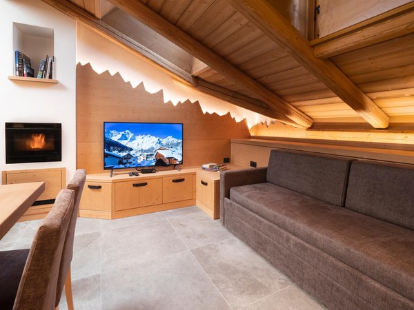 The living area Stella Alpina Suite