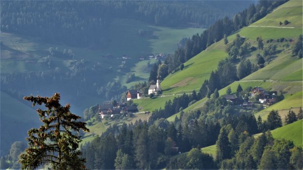Panoramic view Pieve / Pfarre (San Vigilio di Marebbe / Sankt Vigil in Enneberg)