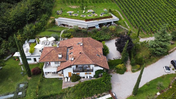 Photo exteriors Farmhouse apartments La Vinea