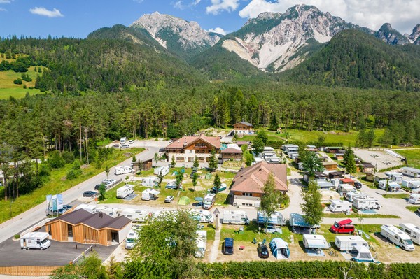 Foto esterno Camping AL PLAN Dolomites