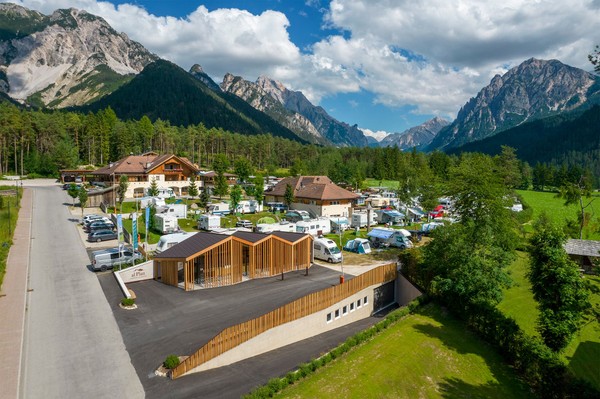 Foto esterno Camping AL PLAN Dolomites