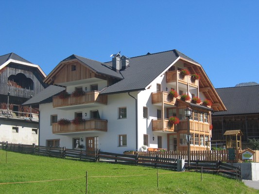 Foto Außenansicht Ferienwohnungen auf dem Bauernhof Walcherhof