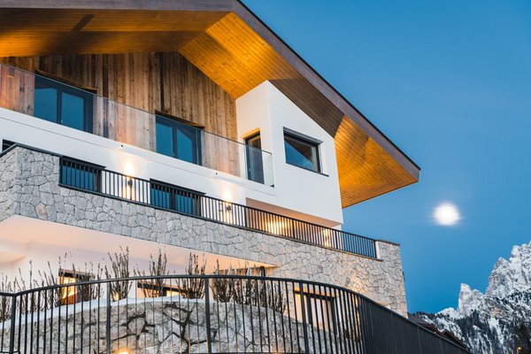 Photo exteriors in summer Aurela Mountain Chalets