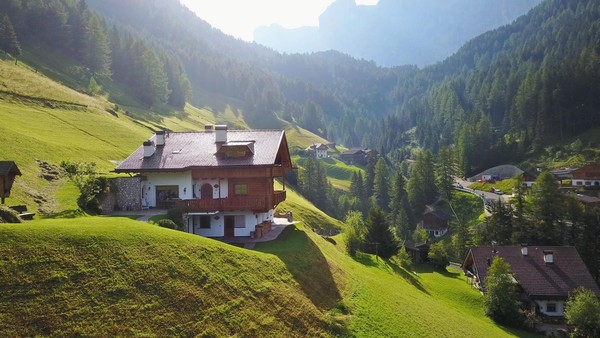 Foto Außenansicht Ferienwohnung Chalet Prinoth