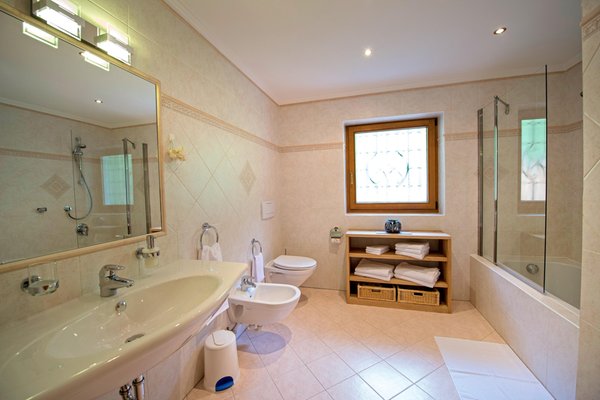 Foto vom Bad Ferienwohnung Chalet Prinoth