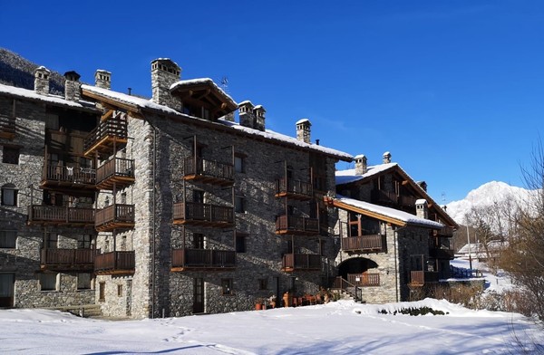 Foto Außenansicht Residence Derby Village
