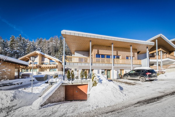 Foto Außenansicht Ferienwohnungen Ciasa Dolomites