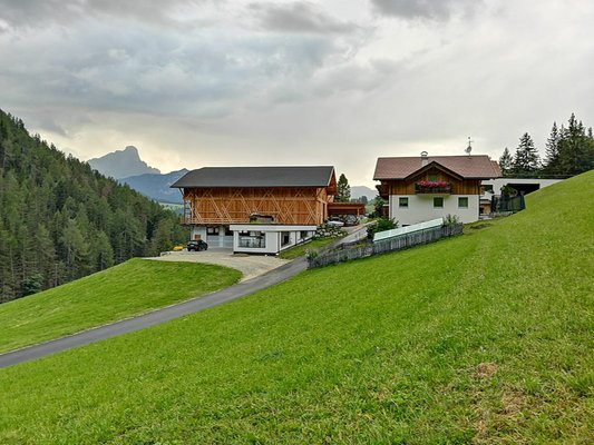 Foto esterno in estate Lüch da Miriò