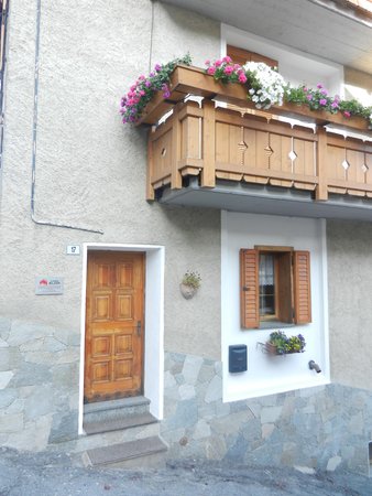 Foto esterno in estate Casa Elda