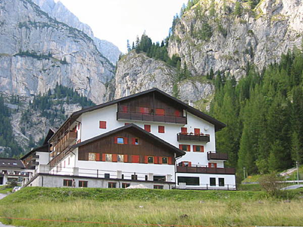 Photo exteriors in summer Edelweiss