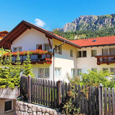 Foto Außenansicht Ferienwohnungen Chalet Villa Muse