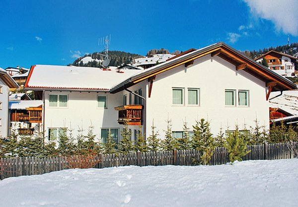 Foto esterno in estate Chalet Villa Muse