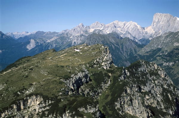 Caratteristica rappresentazione di Alleghe - Agordino (Monte Civetta)