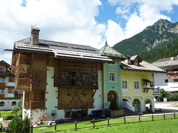 Foto esterno in estate Majon Sotroi