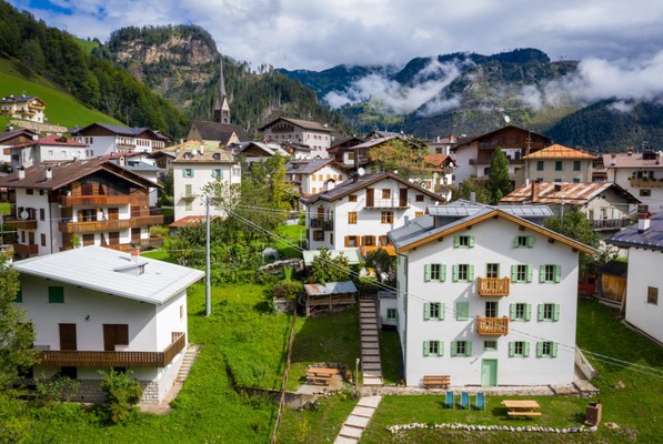 Foto esterno Rocca Bruna Apartments