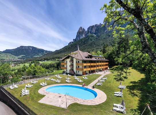 Foto Außenansicht Parc Hotel Miramonti