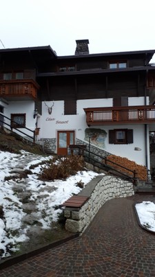 Foto Außenansicht Ferienwohnungen Bassot Guerino