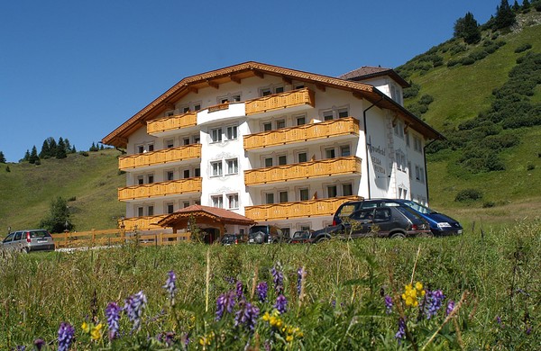 Foto esterno Residence Sella Ronda