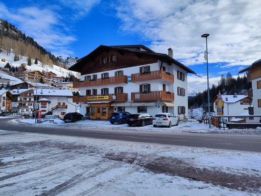 Foto Außenansicht Hotel Pensione Sport