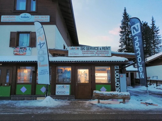 Foto Außenansicht Skiverleih Lab4ski