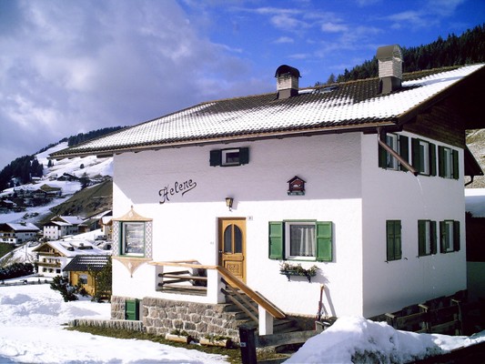 Photo exteriors Apartments Cësa Helene