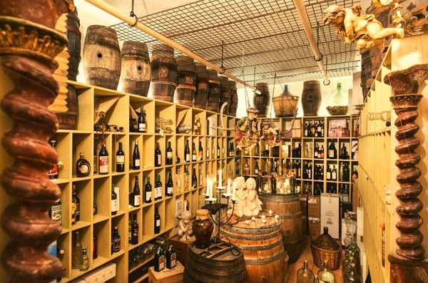 La cantina dei vini San Vigilio Al Plan