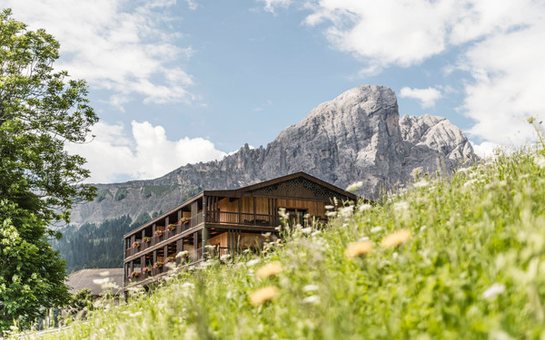 Photo exteriors Farmhouse apartments Fornellahof - La Majun