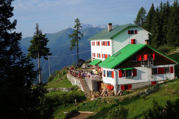 Präsentationsbild Berghütte mit Zimmern Fratelli De Gasperi