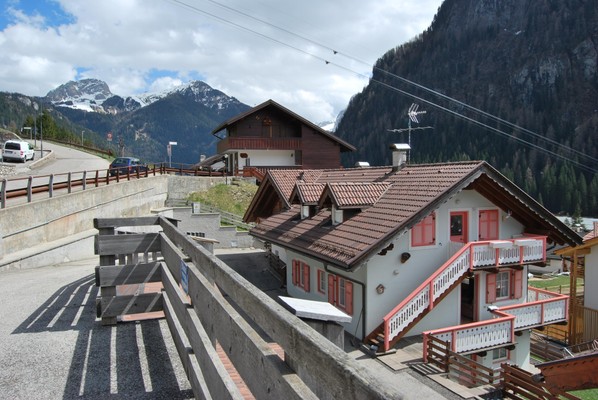 Foto esterno Appartamenti Condominio Col