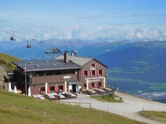 Image Mountain hut CAI Plan De Corones