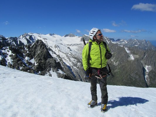 Foto invernale di presentazione Guida escursionistica Giulio Pretti