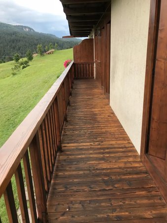 Foto del balcone Chalet Ruoibes