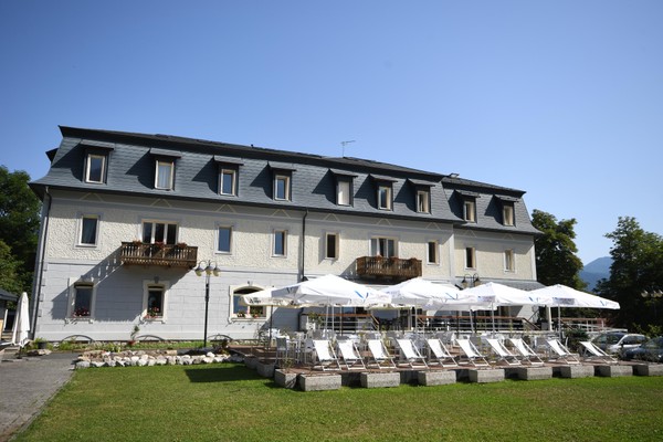 Foto esterno Hotel Saisera