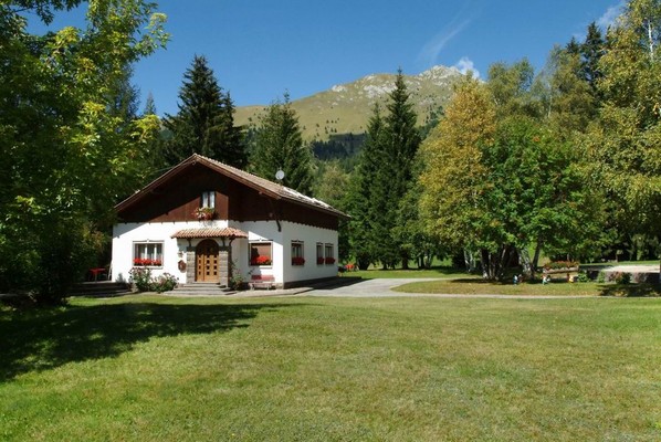 Foto Außenansicht Ferienwohnungen Villa Soreghina