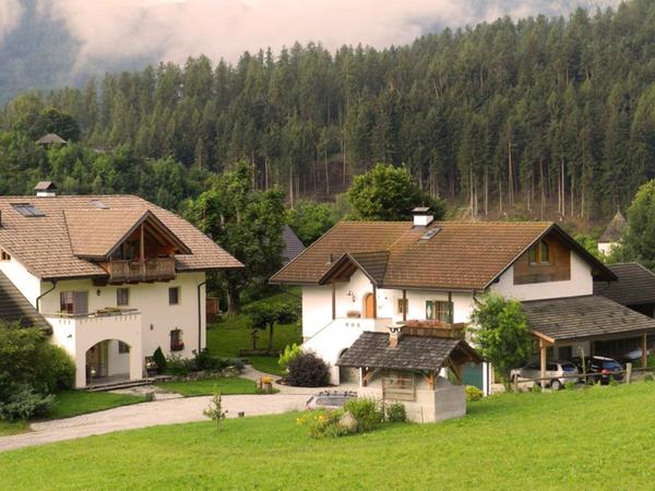 Foto esterno in estate Oberbinder