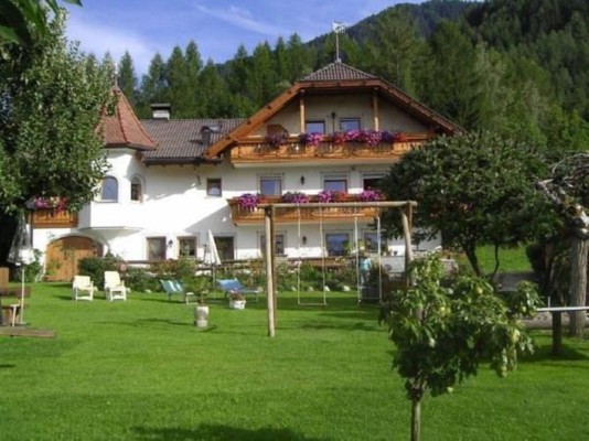 Foto Außenansicht B&B + Ferienwohnungen auf dem Bauernhof Mair am Hof