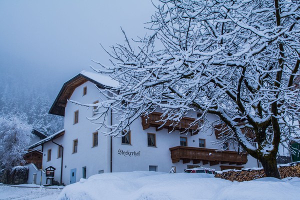 Foto esterno Appartamenti in agriturismo Stockerhof