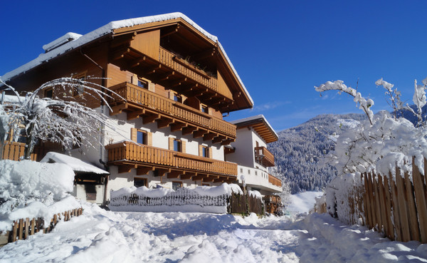 Foto Außenansicht Ferienwohnungen auf dem Bauernhof Thalerhof